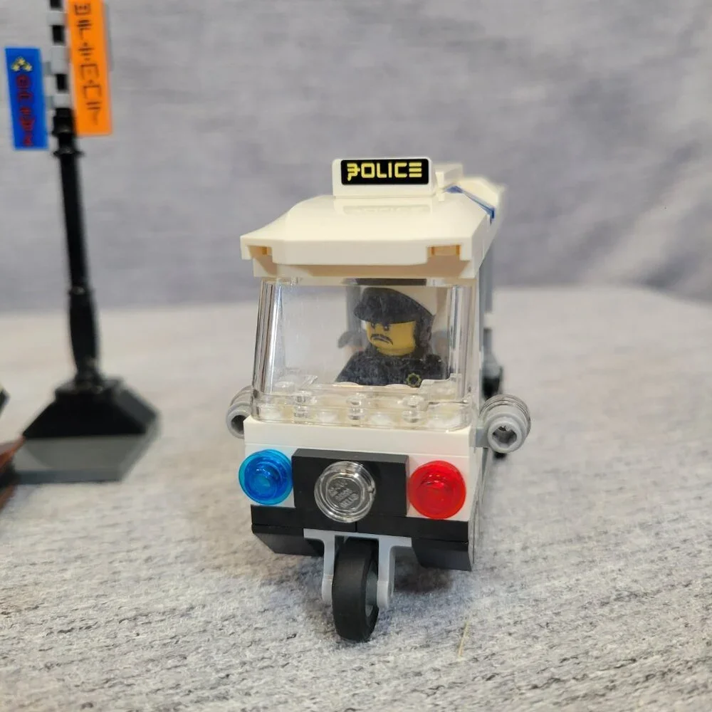 Lego Ninjago City Chase 70607- missing pieces
